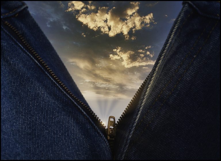 TWiP Photo Critique 97 – ZIPPERS!