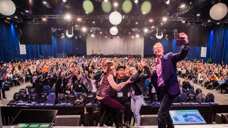 WEBINAR: How Photographers turn Fans into Funds