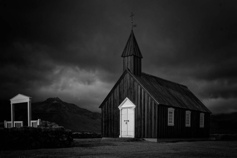 Photo Critique 209 – OPEN/GENERAL