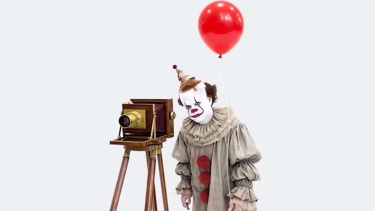 Clown photographer